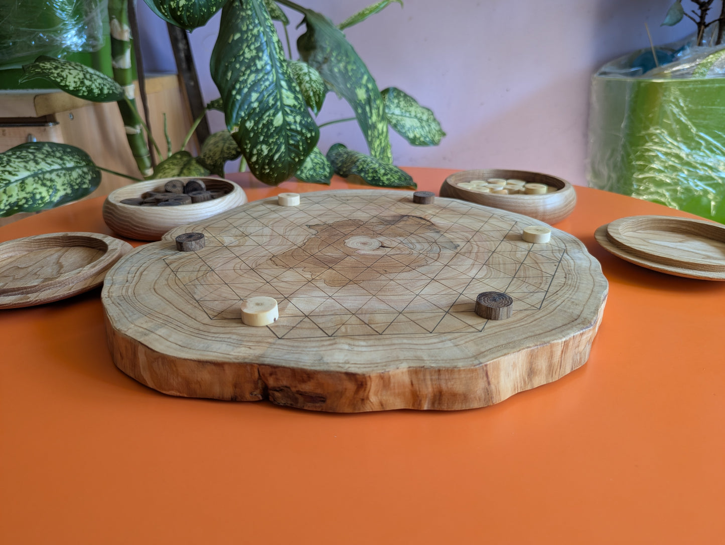 Wooden Volo game set. Juniper wood board with live egde