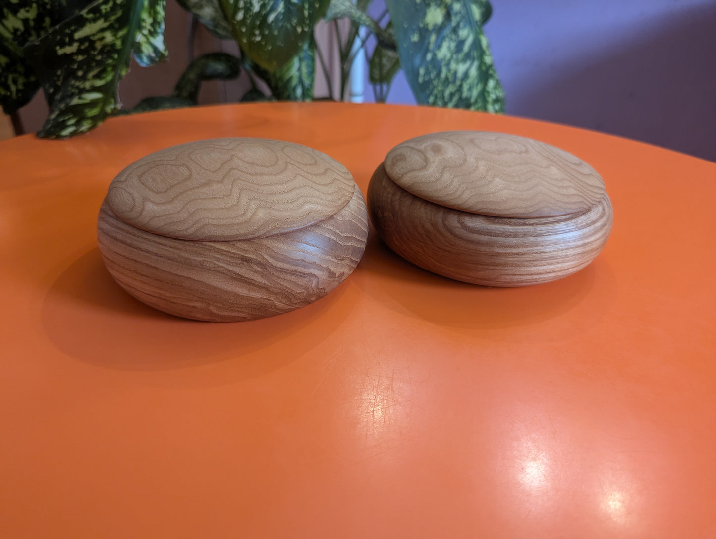 13x13 solid maple wood game Go board. Medium Goban