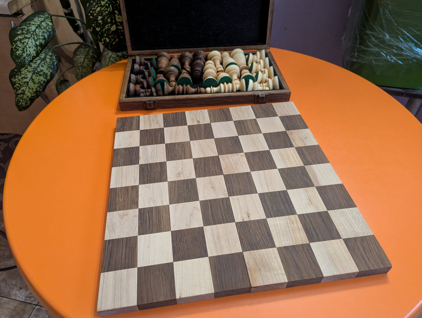 Early English Chess Set. Handmade. Walnut & Maple wood