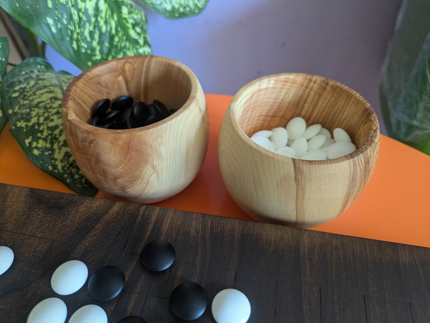 Foldable 19x19 solid walnut Goban. Handmade game Go board. Traditional Japanese games.