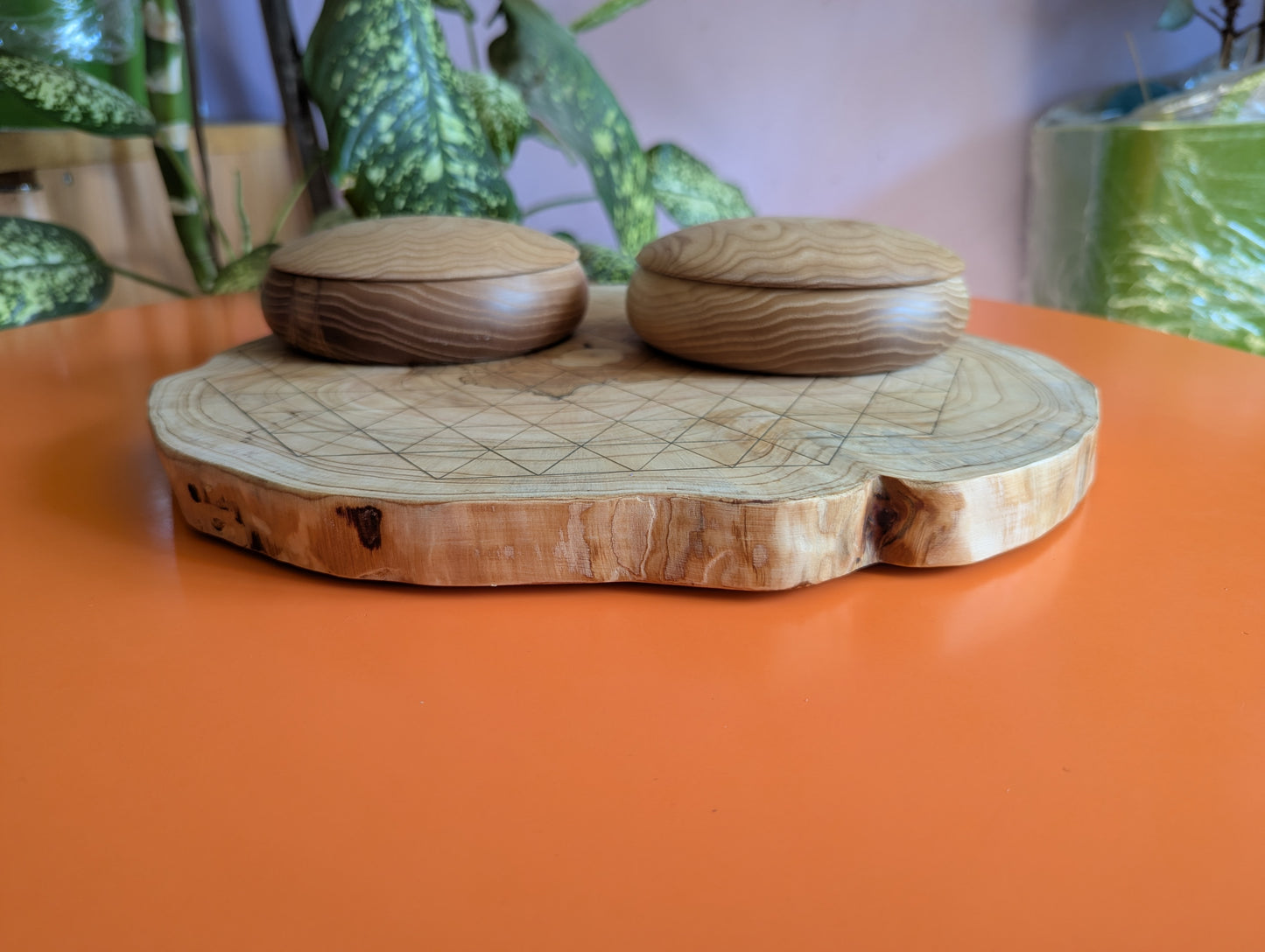 Wooden Volo game set. Juniper wood board with live egde