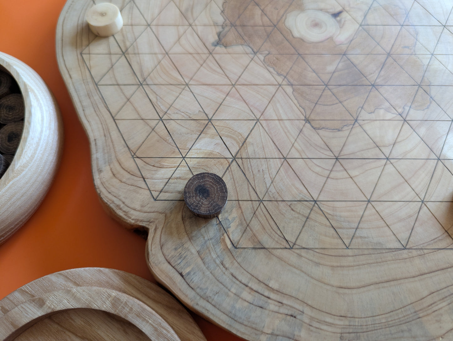 Wooden Volo game set. Juniper wood board with live egde