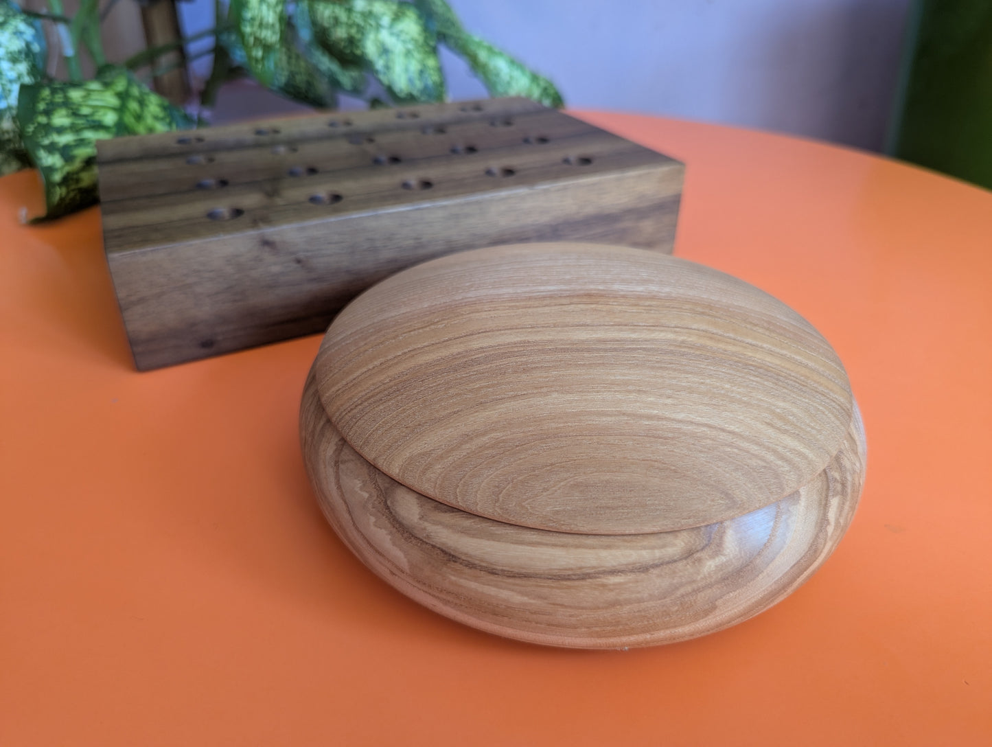 Unane/Invector/Narrows by Mark Steere. Double-sided wooden Kōnane board