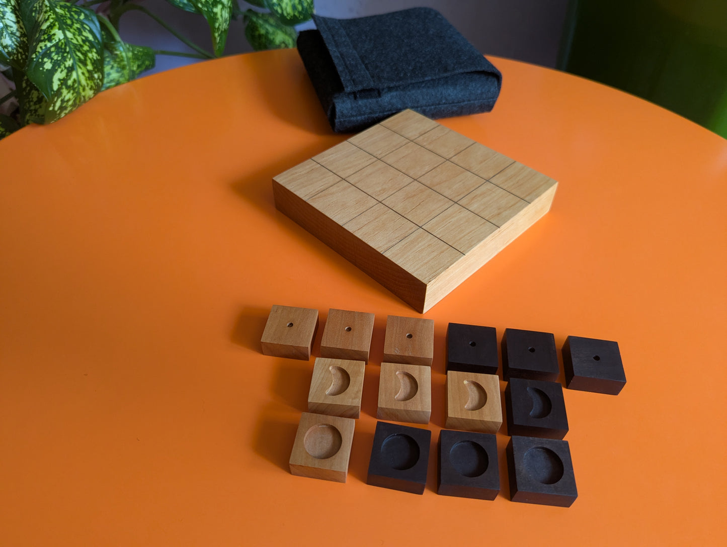 Consequence wooden game set