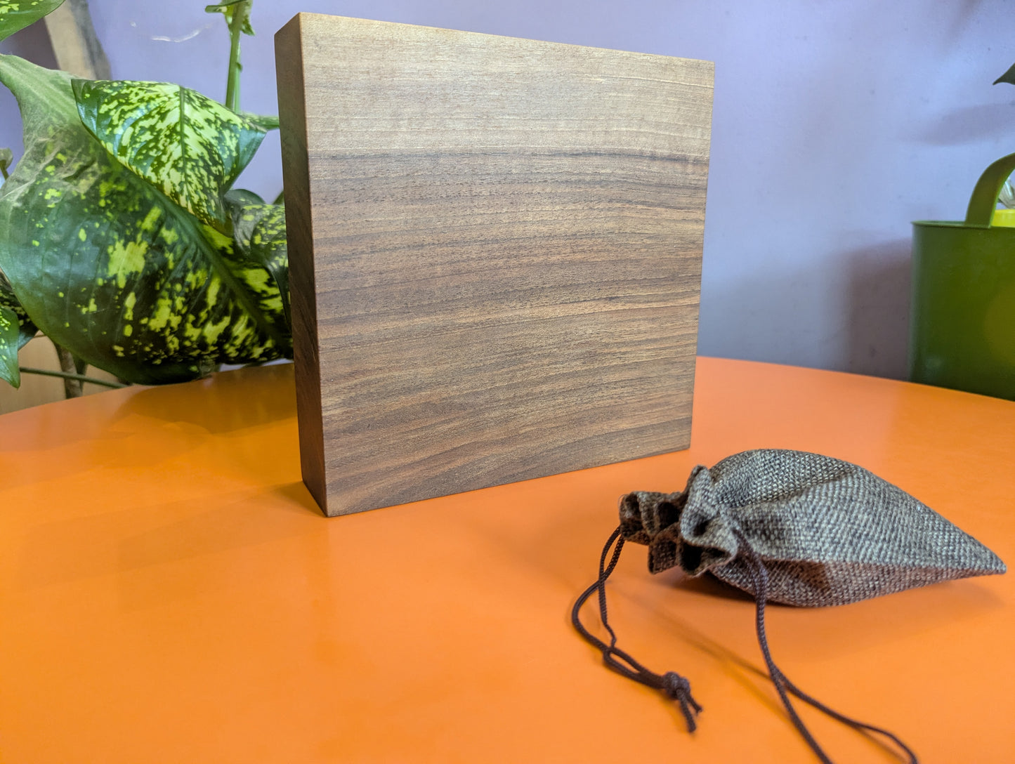 Wooden Jarmo/Jasir game set. Handmade Walnut wood board