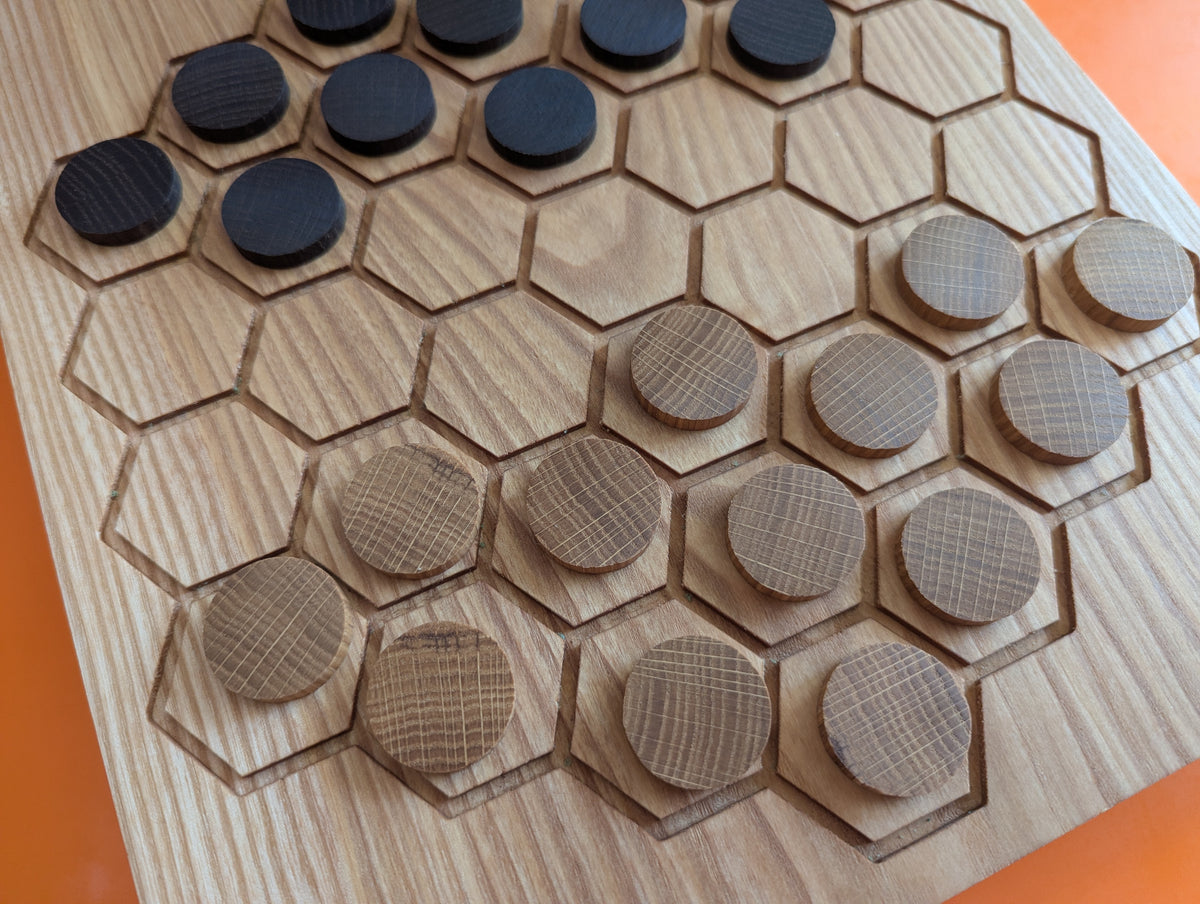 Dodo by Mark Steere. Wooden game set by WoodIdeas