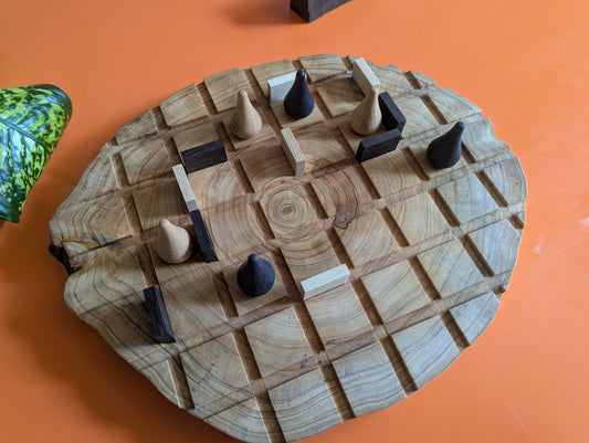 Entrapment/Robotory double-sided circle Juniper game board