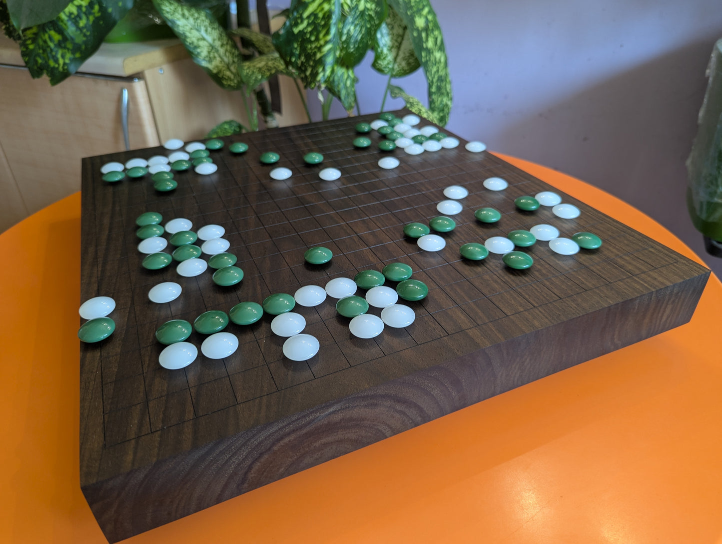 Game Go set 19x19 solid walnut hand carved game Go board. Hardwood board