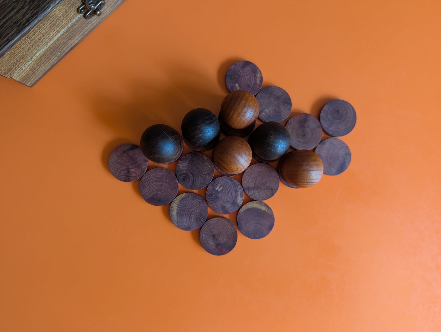 Nonaga wooden game set