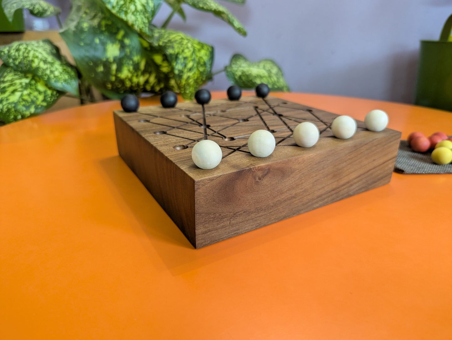 Wooden Jarmo/Jasir game set. Handmade Walnut wood board