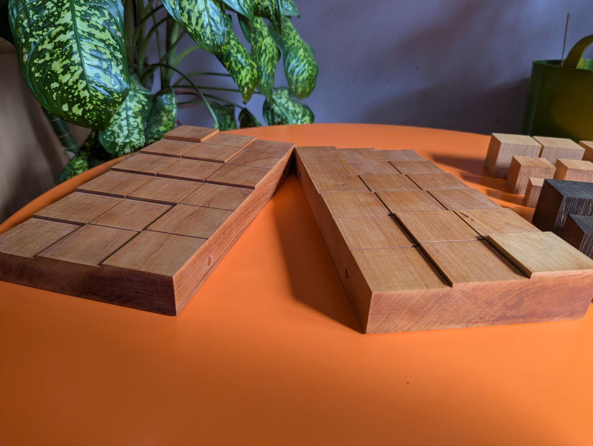 Terrace 6x6 Foldable wooden game set