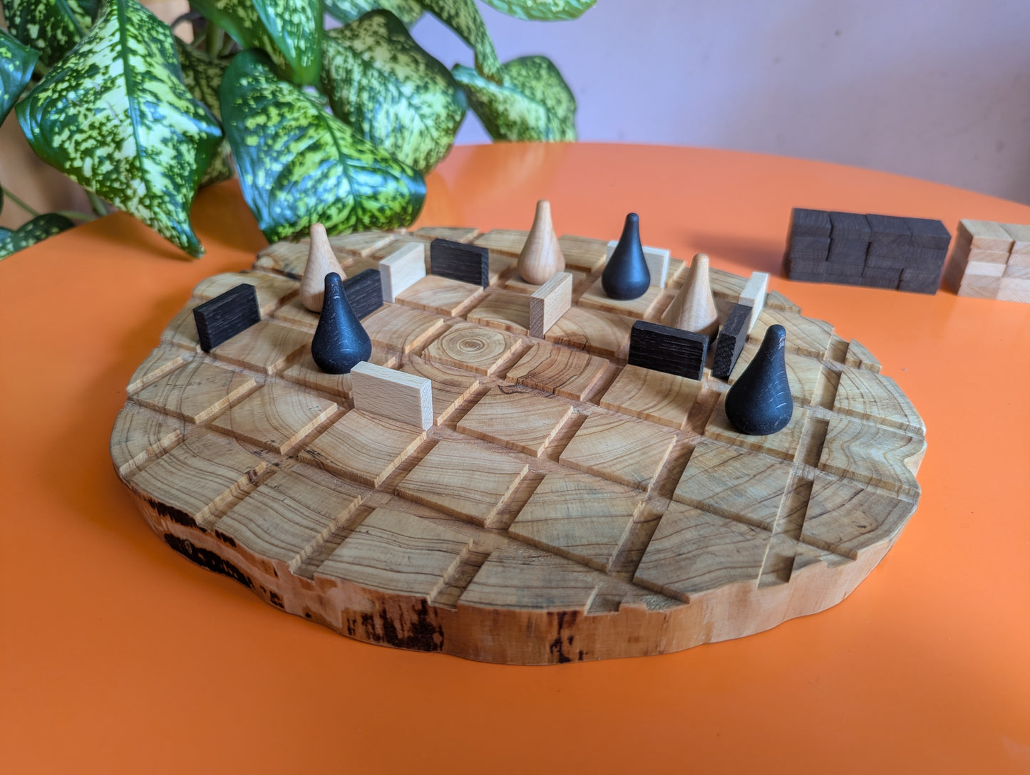 Entrapment/Robotory double-sided circle Juniper game board