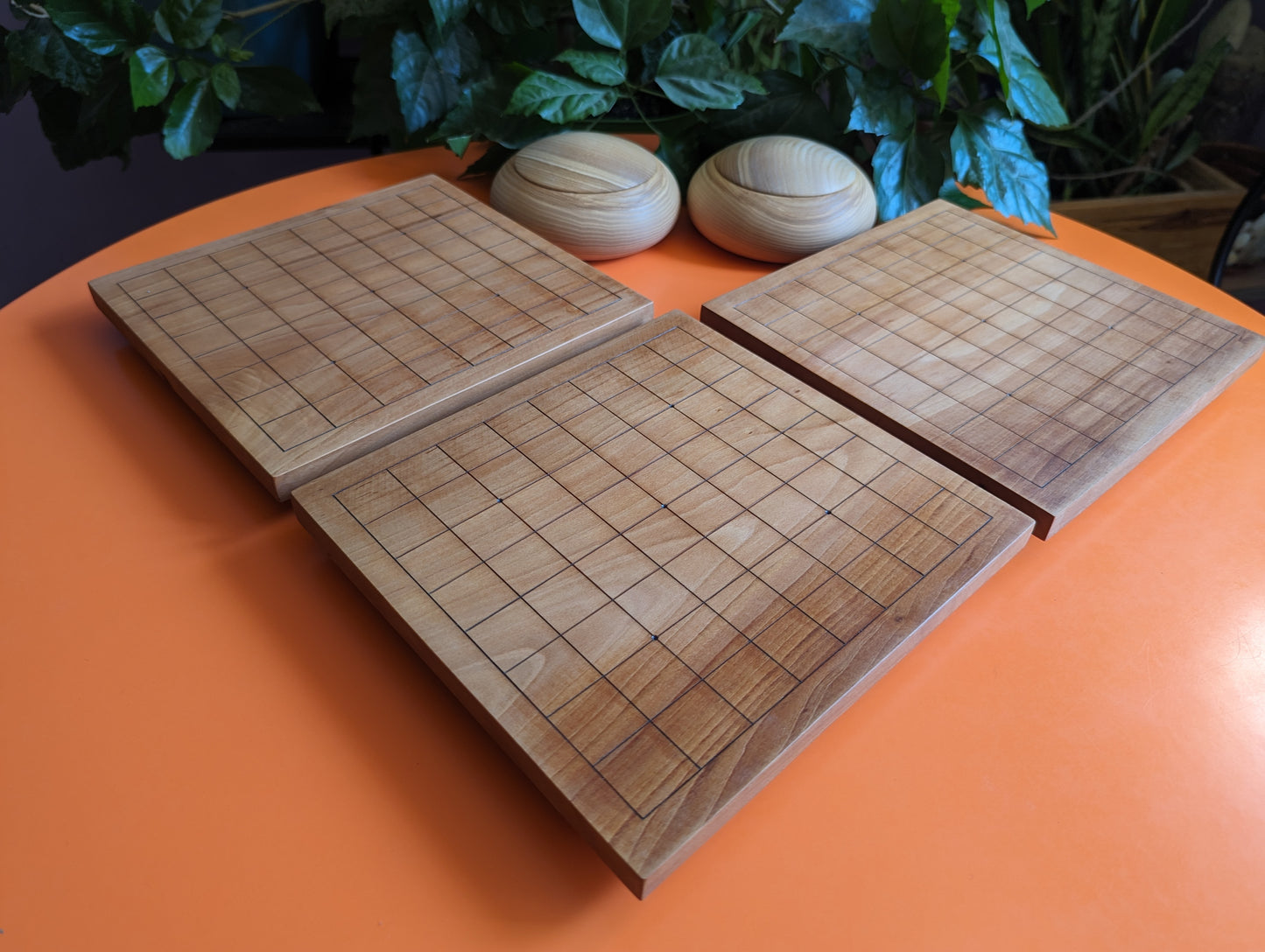 Game Go solid pear wood 9x9 Goban. Hand carved board with YunZi stones