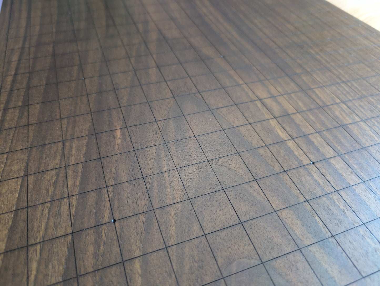 Game Go set 19x19 solid walnut hand carved game Go board. Hardwood board