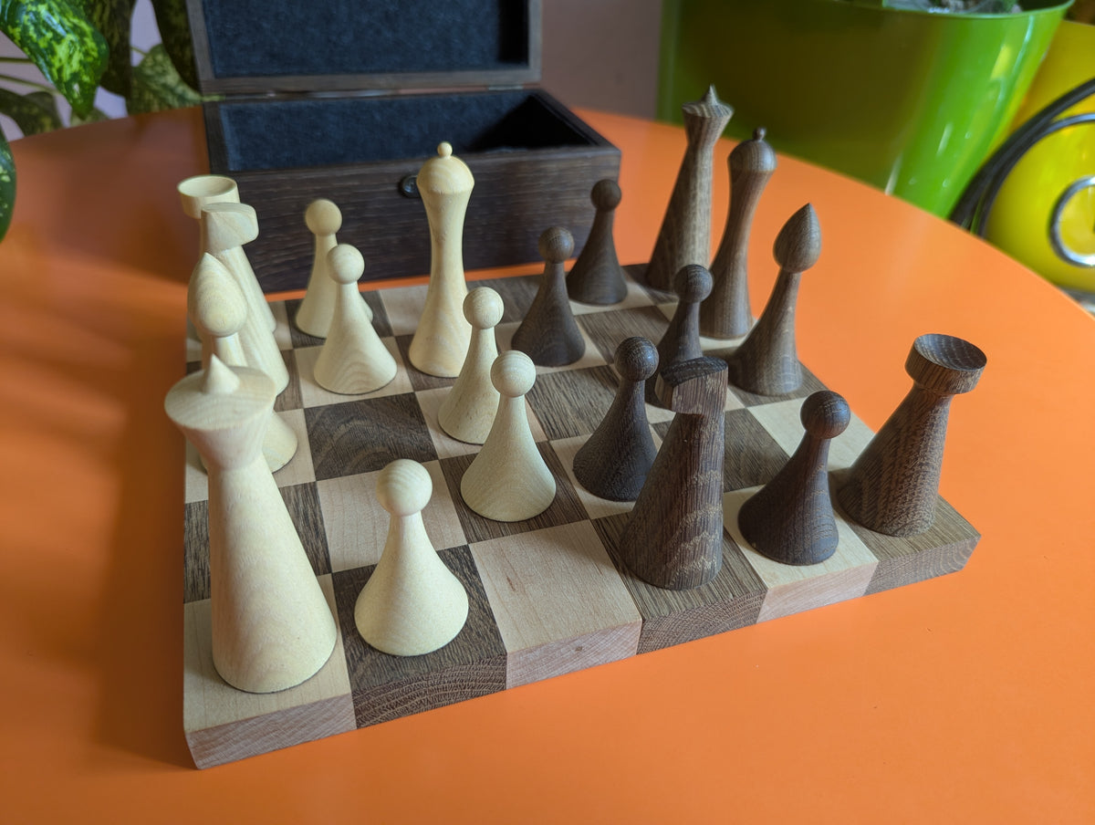 Mini Chess 5x6: Compact wooden set