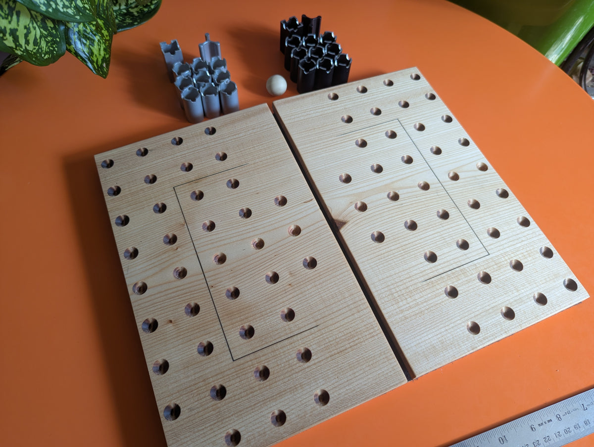 Libero: Wooden Abstract Football Strategy Game