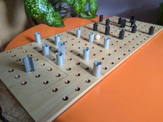 Libero: Wooden Abstract Football Strategy Game
