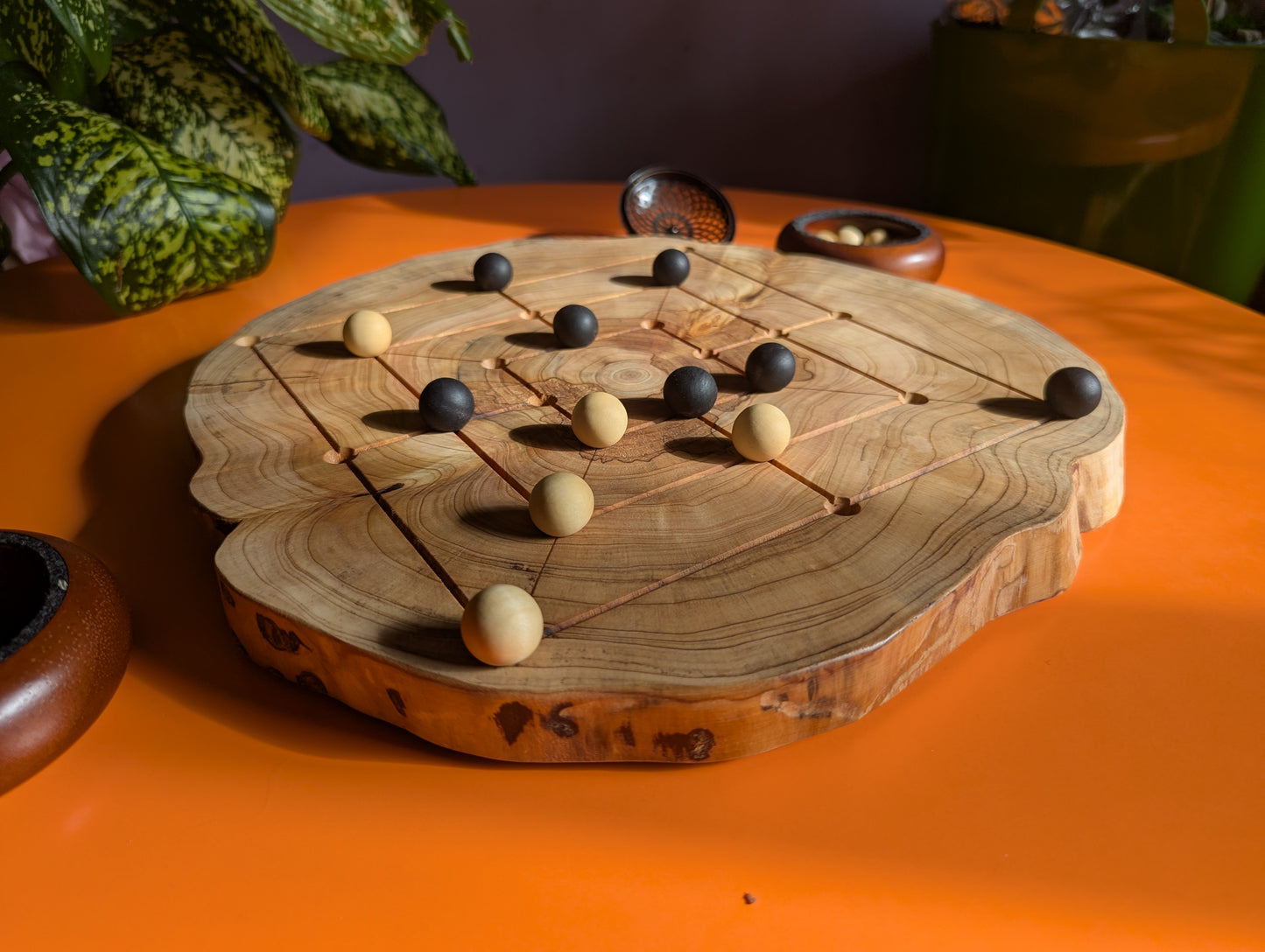 Handmade Twelve/Nine men's Morris game set. Circle Juniper wood board with live egde.
