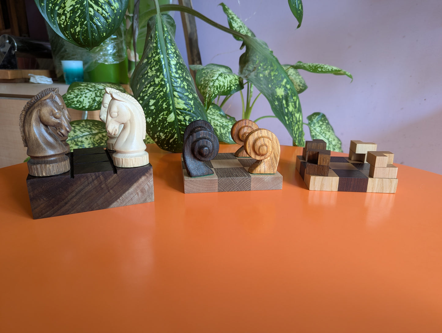 Guarini's chess puzzle. Handmade hardwood pieces.