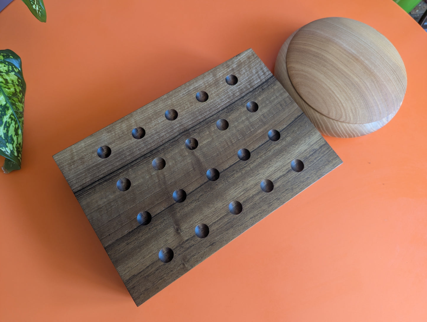 Unane/Invector/Narrows by Mark Steere. Double-sided wooden Kōnane board