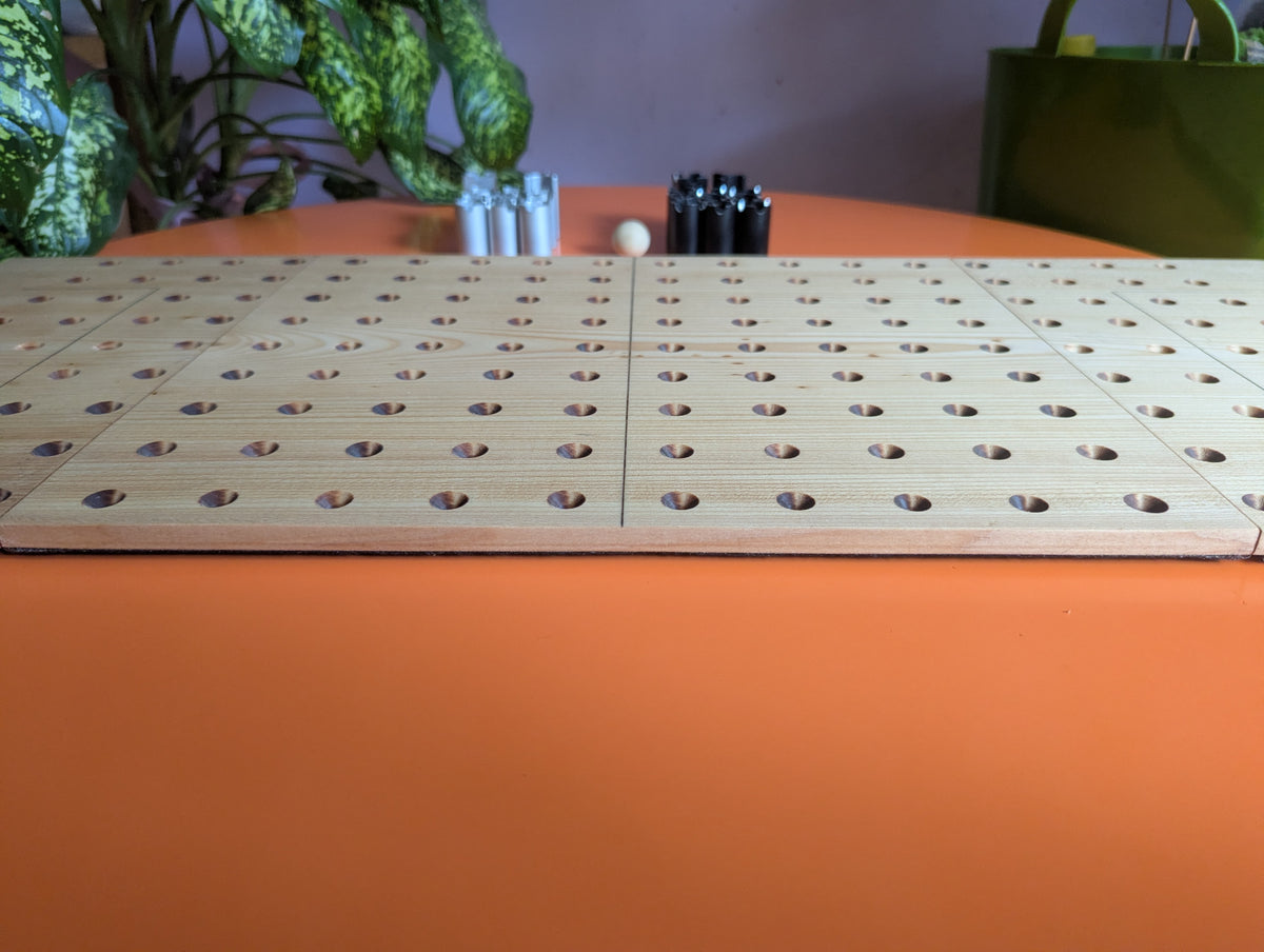 Libero: Wooden Abstract Football Strategy Game