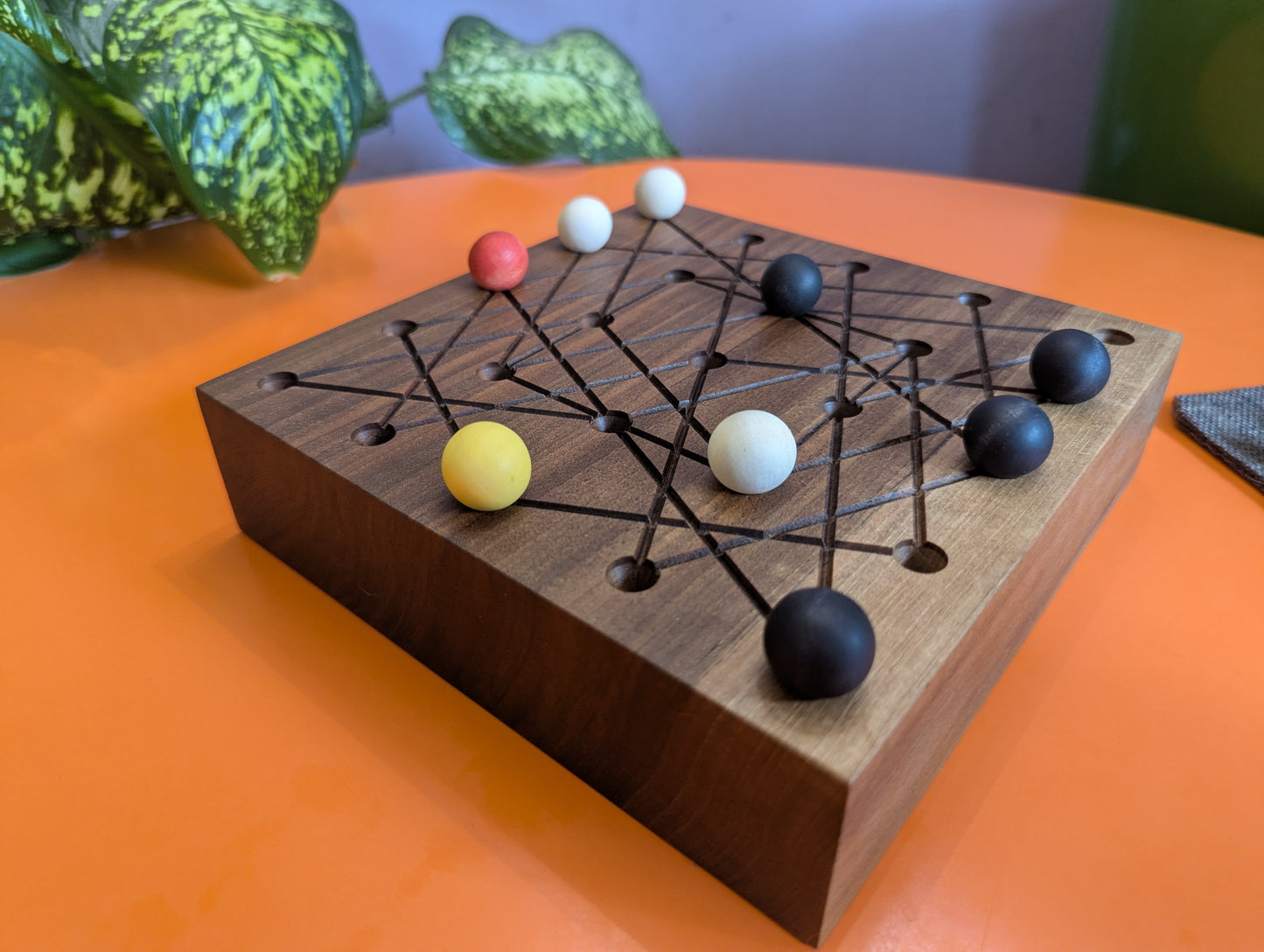 Wooden Jarmo/Jasir game set. Handmade Walnut wood board