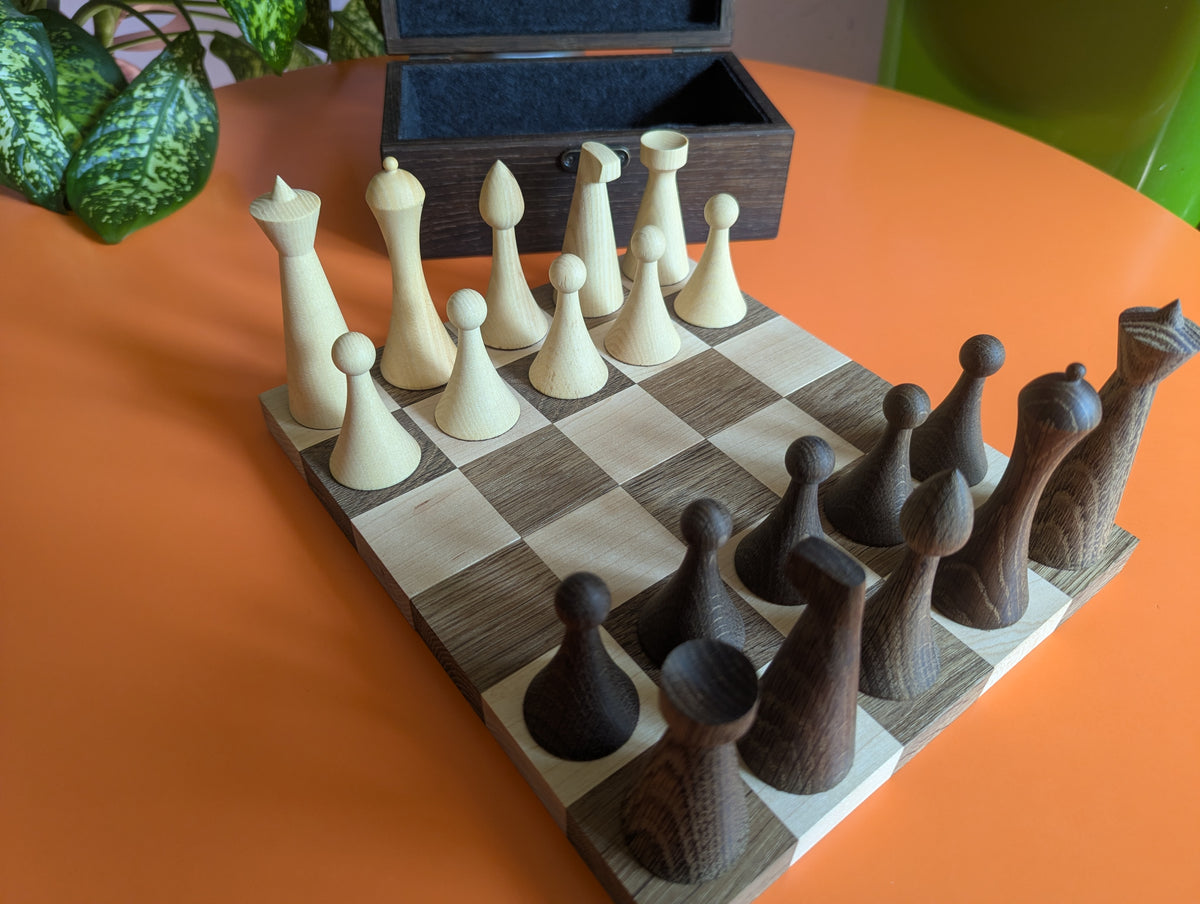Mini Chess 5x6: Compact wooden set