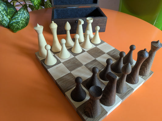 Mini Chess 5x6: Compact wooden set