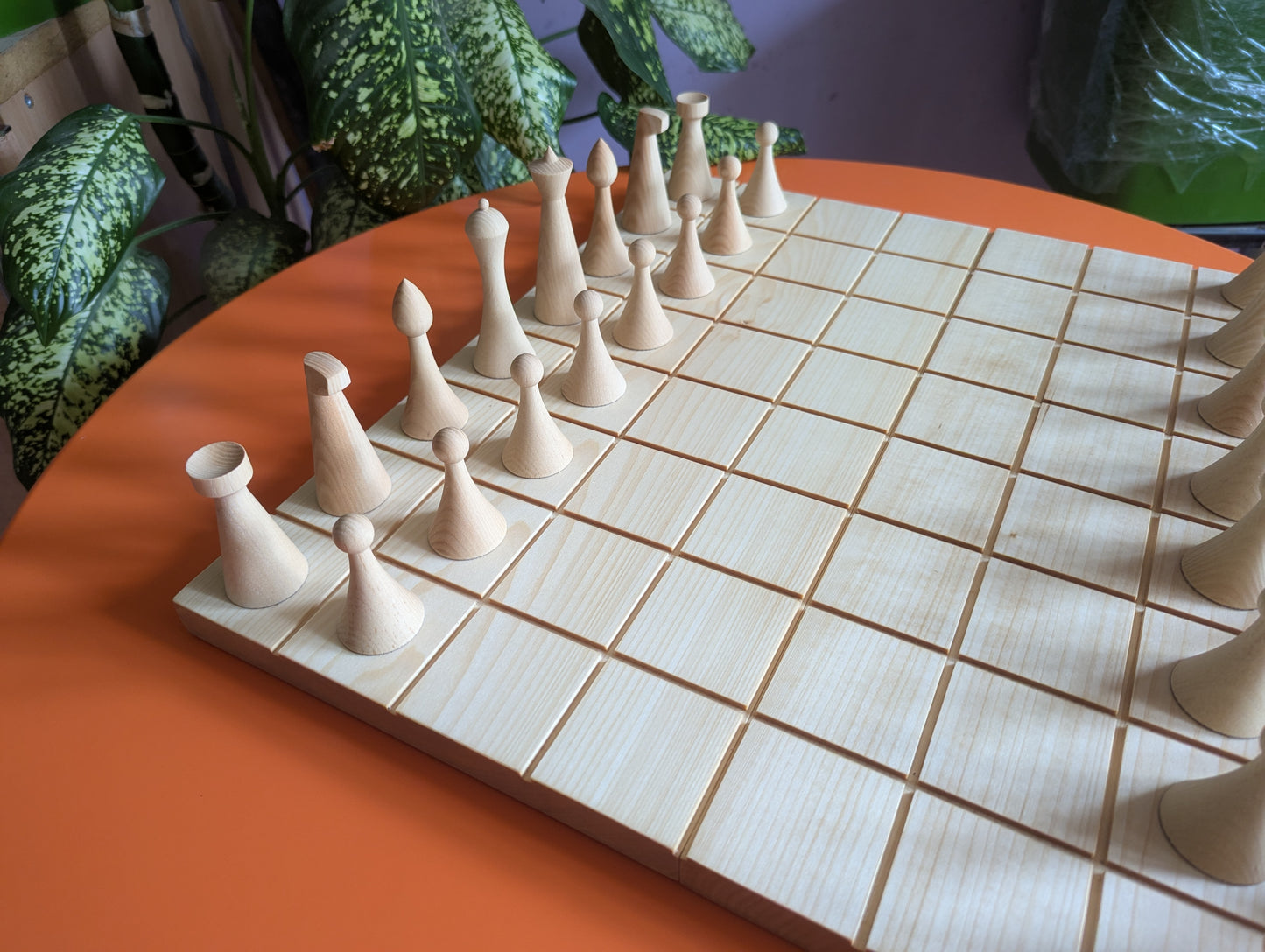 White Chess Set. Wooden chess set with 18.9" chessboard.