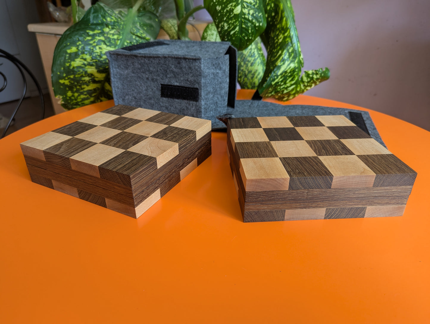 Handmade compact Aluminium Chess Set with Wooden chessboard/boxes