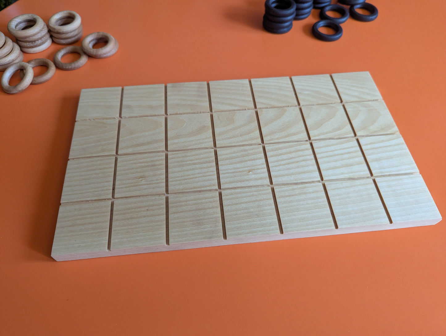 Controllines game set. Resizeable wooden board