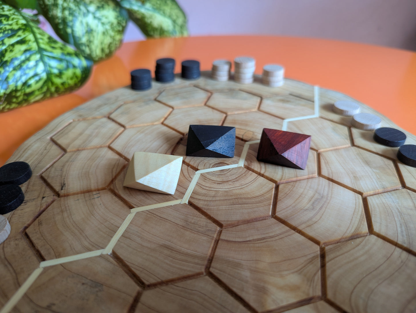 Entrapment/Robotory double-sided circle Juniper game board