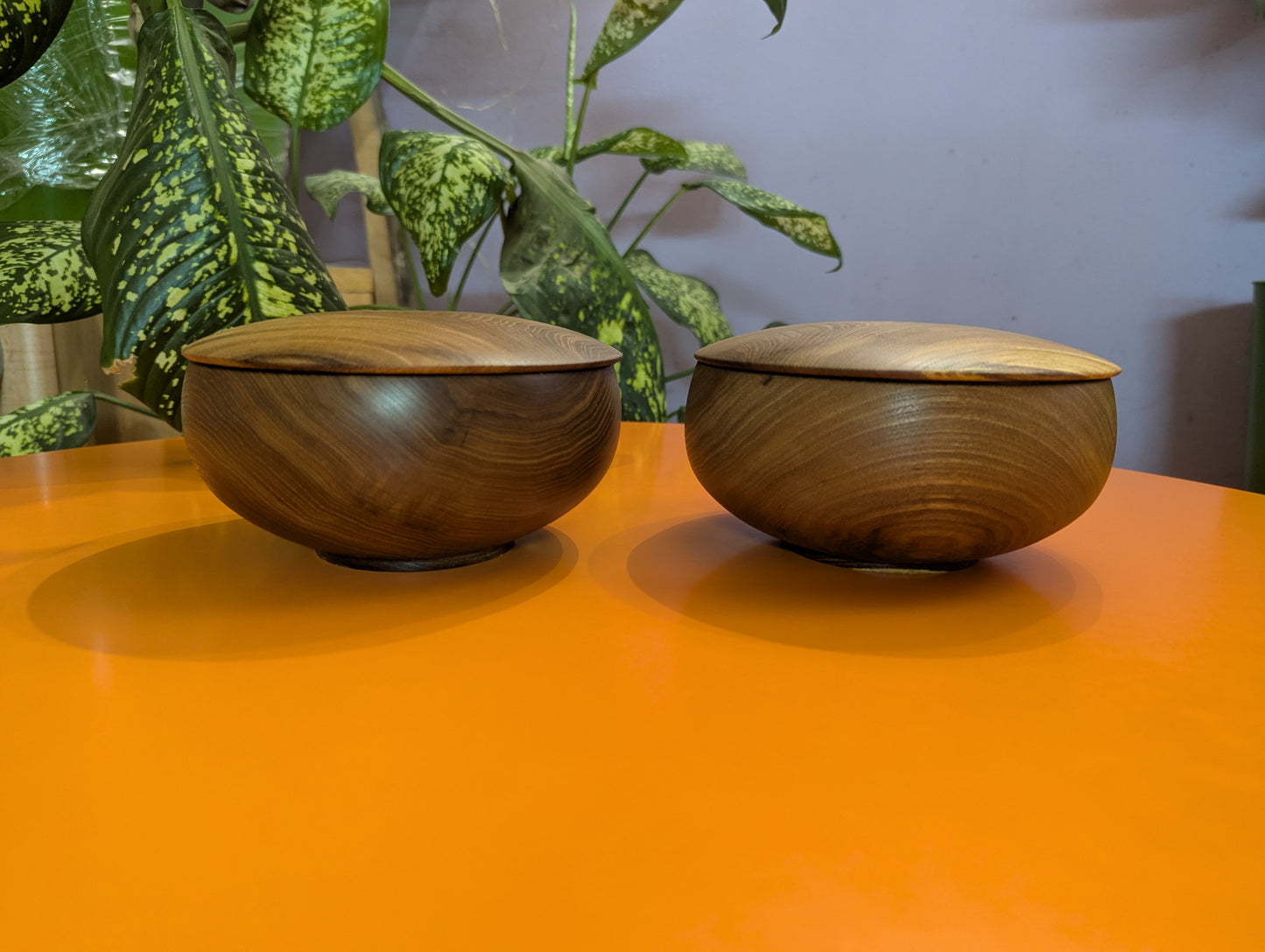 Double-sided 19x19 & 13x13 solid walnut game Go set