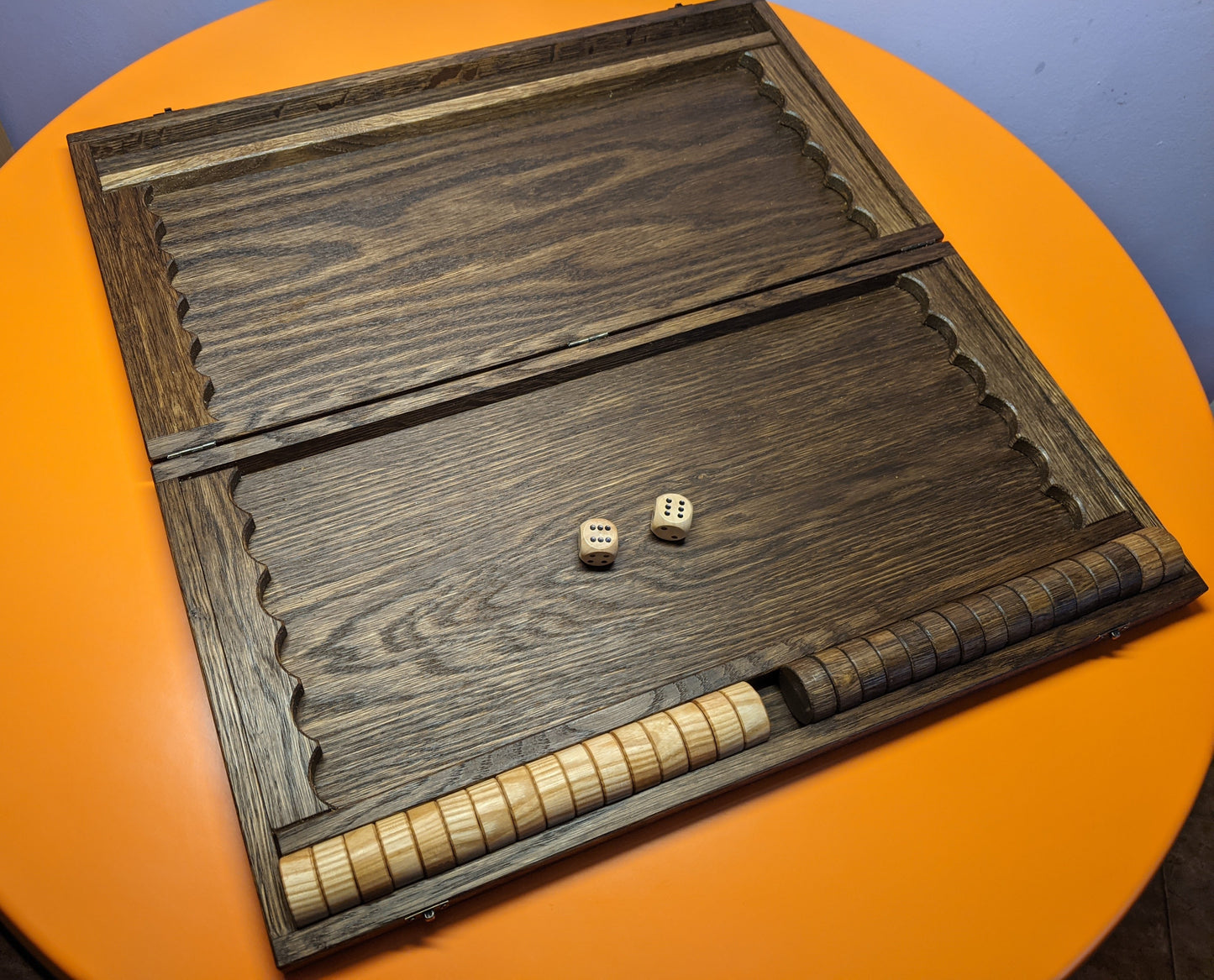 Thin 20" oak backgammon board + oak&ash wood pieces